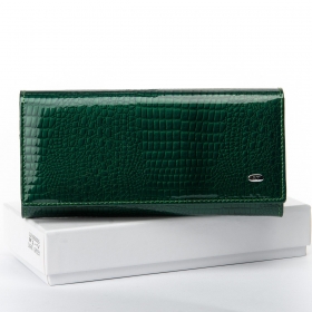 W1-V зелений Жіночий гаманець LR шкіра-лак SERGIO TORRETTI 18,5х9,5х4см (шт.)